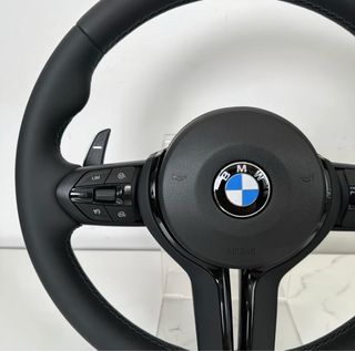 volante bmw serie f, blackout