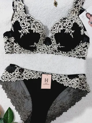 Conjunto Lencería Encaje Negro 95C