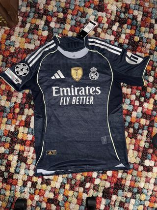 Camiseta Adidas Real Madrid Negra Dorada