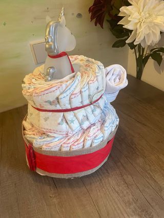 Tarta de pañales unicornio