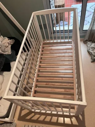 Cuna infantil con colchon - madera blanco