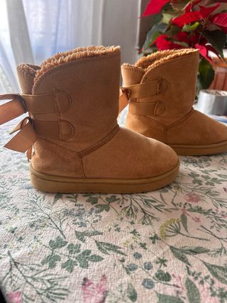 Botas niña camel con lazo número 30