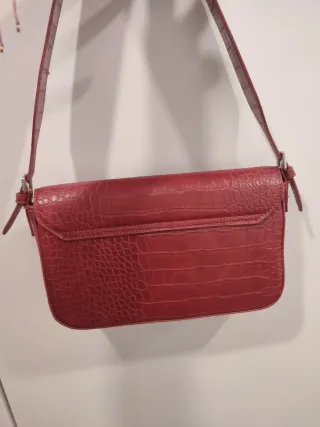 Bolso granate de hombro