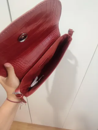 Bolso granate de hombro