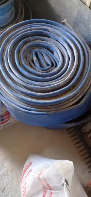 2 rollos de Manguera plana reforzada 150mm