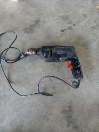 Taladro Black & Decker 570W