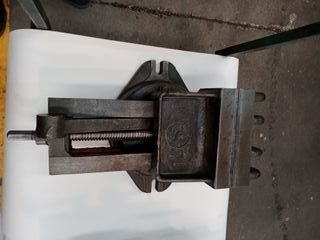 Mordaza giratoria para limadora