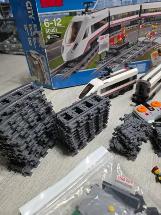 Treno LEGO City 60051 e Binari 7499