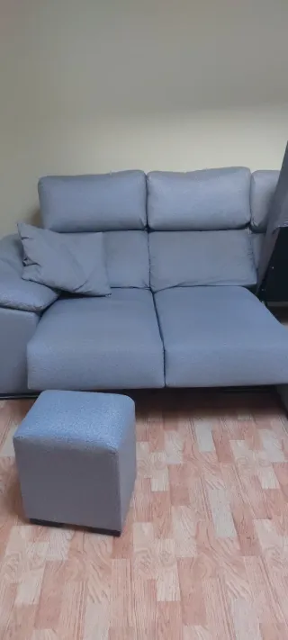 Sofá chaiselong gris tela