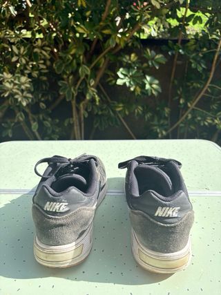 Nike Nightgazer Negro/Gris