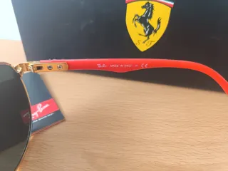 Gafas Ray-Ban Scuderia Ferrari Doradas Rojas