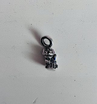 Charm Pandora x Stitch Castillo Fantasyland