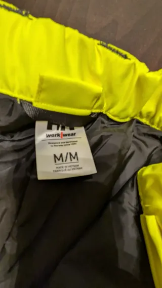 Pantalón trabajo Helly Hansen impermeable invierno