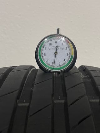 215 45 17 91Y KUMHO ECSTA PS71