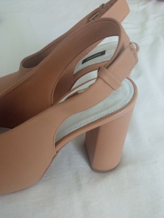 Zapatos tacón slingback Mango beige