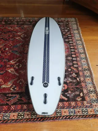 Tabla de surf JS Xero hyfi 6.4