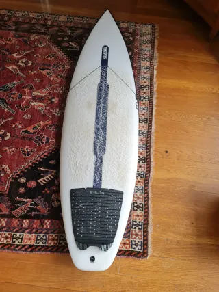 Tabla de surf JS Xero hyfi 6.4