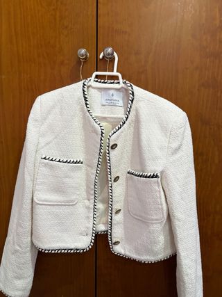 Chaqueta Stradivarius Blanca Tweed