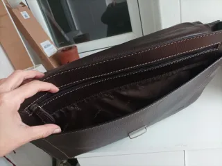 Maletín ejecutivo de piel marrón