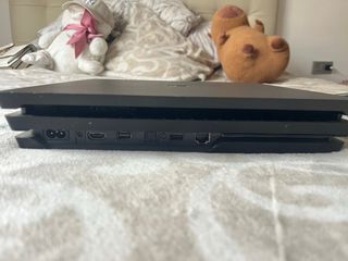 PS4 Pro Sony Nera + Controller e Cavi