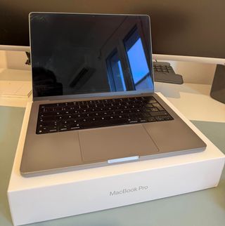 MacBook Pro 2023 14 M2 Pro Plata