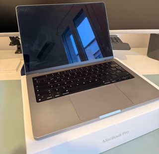 MacBook Pro 2023 14 M2 Pro Plata