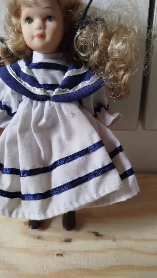 Bambola vintage per casa delle bambole