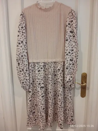 Vestido beige y multicolor floral