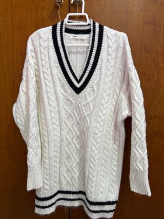 Jersey Pull&Bear blanco y negro talla M