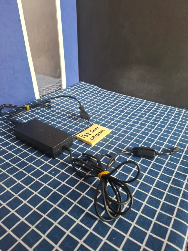PS2 SLIM ORIGINAL CARGADOR ENCHUFE OFICIAL