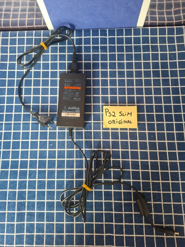 PS2 SLIM ORIGINAL CARGADOR ENCHUFE OFICIAL