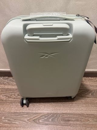 Maleta de viaje de la marca Reebok