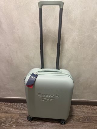 Maleta de viaje de la marca Reebok