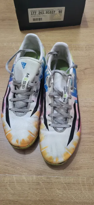 Botas de fútbol Adidas Messi Edición Especial