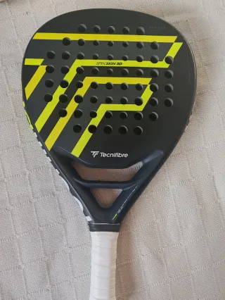 Pala Padel como Nueva