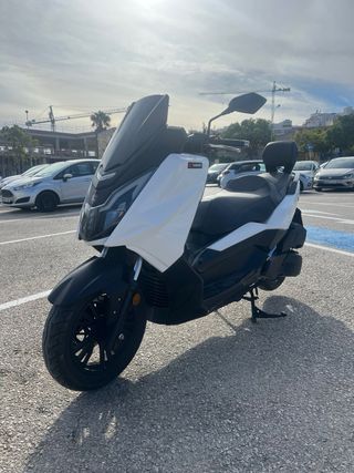Mitt Goes 125GT Scooter Blanco