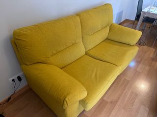 Sofá 2 plazas amarillo tela