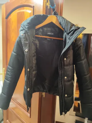 Abrigo acolchado negro