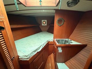 Velero Vagabond 39 a restaurar