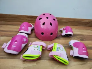 Kit Casco y Protecciones Patinaje Niña Rosa OXELO