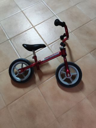 Bici sin pedales Chicco Red Bullet