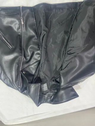 Chaqueta de cuero negra