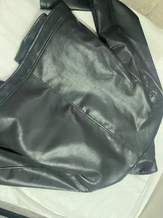 Chaqueta de cuero negra
