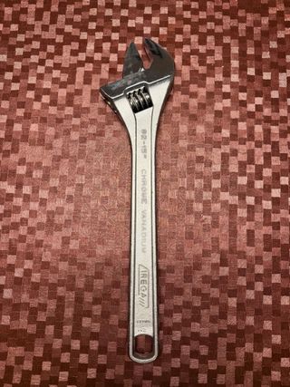 Llave inglesa ajustable Irega nueva