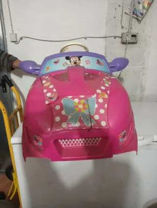 Coche infantil rosa Minnie Mouse