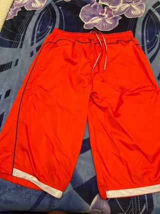 Bermuda deportiva Nike naranja