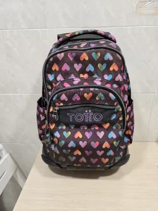 Mochila Totto con ruedas y estampado de corazones