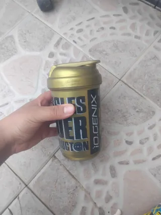 Vaso mezclador dorado