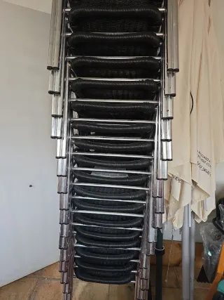 Mesas y sillas de estrella damm