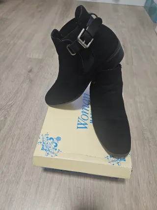 BOTINES NEGROS N°36